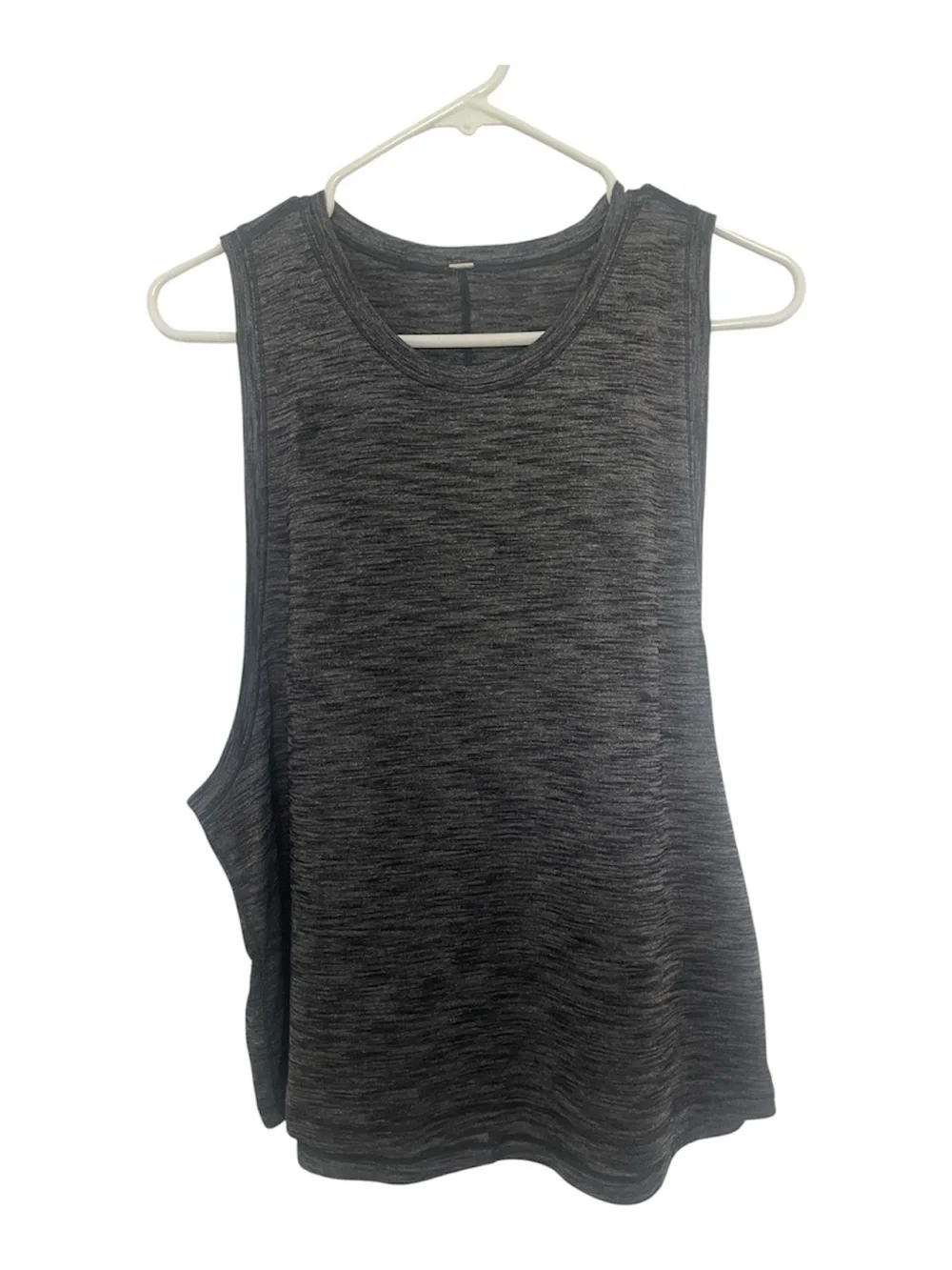 Lululemon Cropped Muscle Tank Top in Heathered Gray Size 10